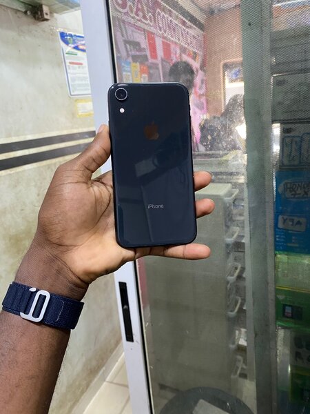 iPhone XR
