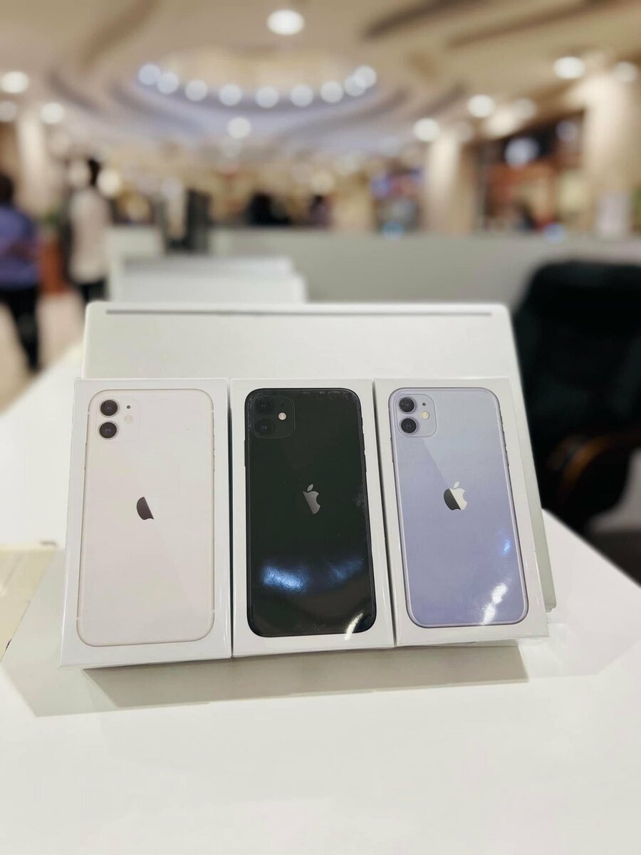 IPHONE 11