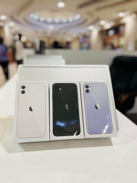 IPHONE 11
