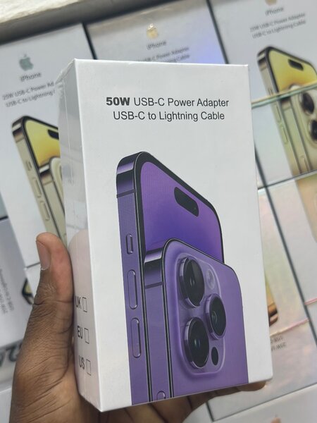 Charger iPhone 14 pro Max 50w
