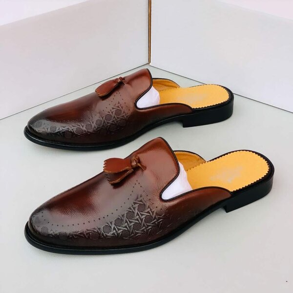 Half shoes