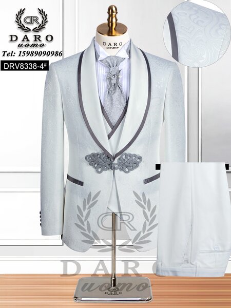 DARO suits