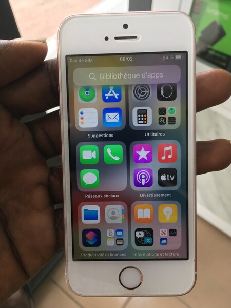 iPhone SE