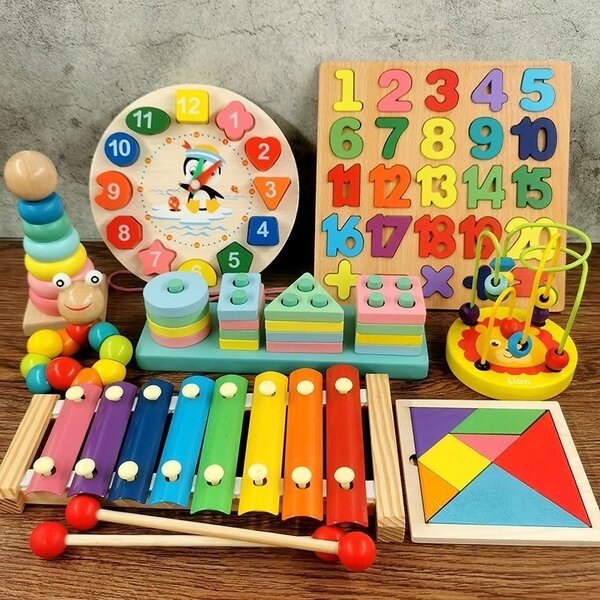 Набор игрушек из 8
