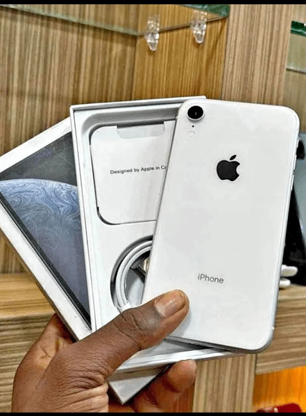 iPhone XR Blanc avec Boîte