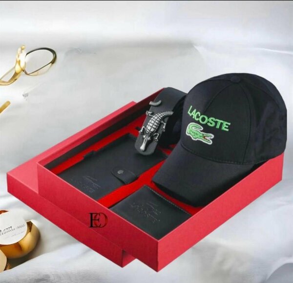 Ceintures +portefeuille +casquette+..