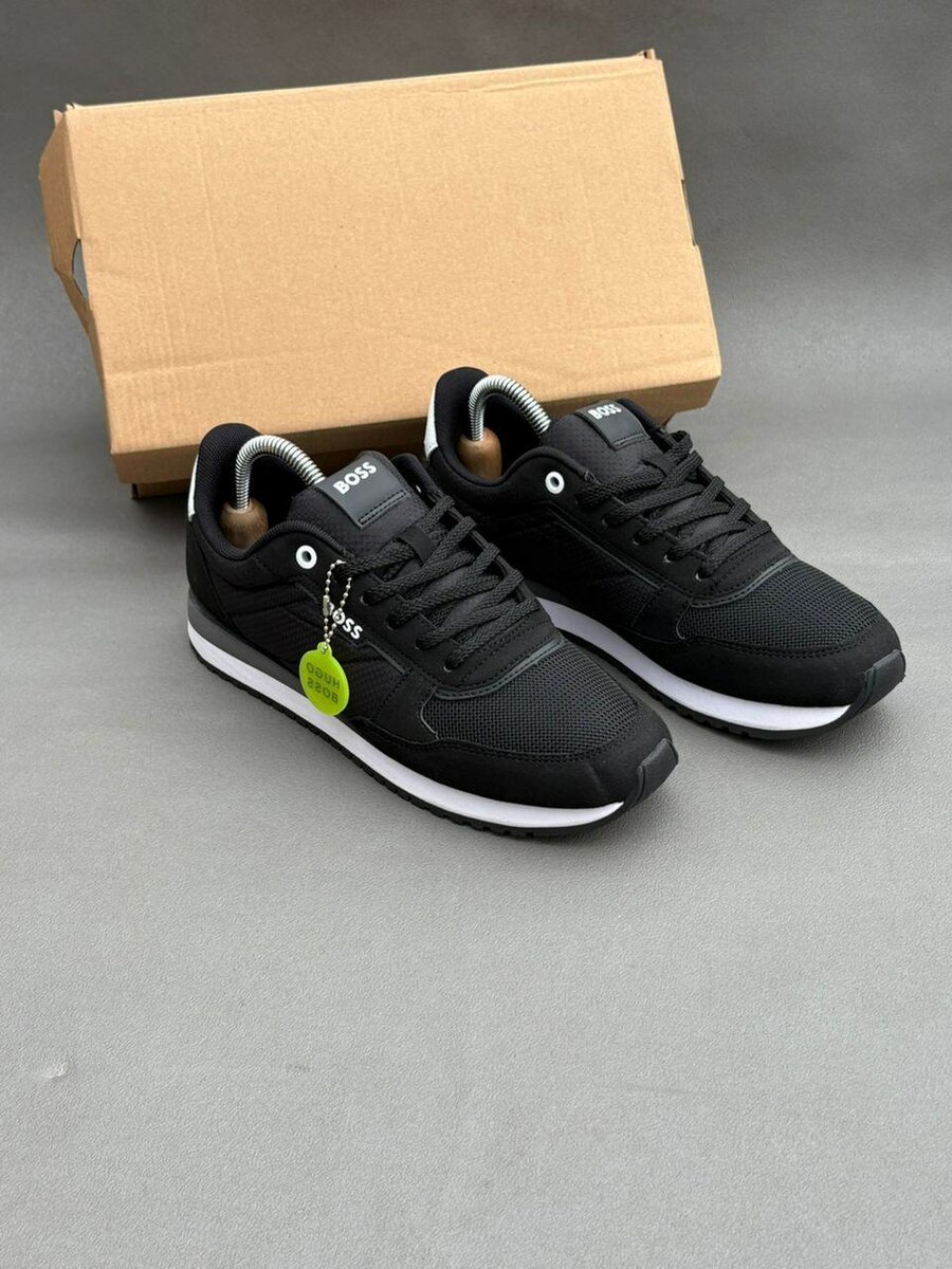 Sneakers noirs unisexes