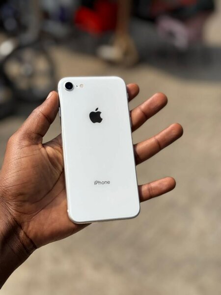 iPhone 8