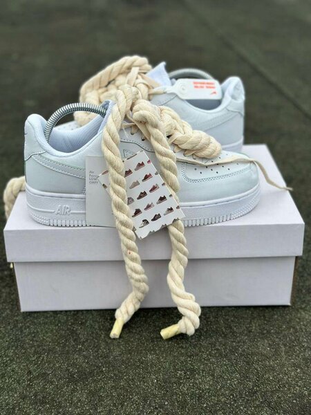 Nike air