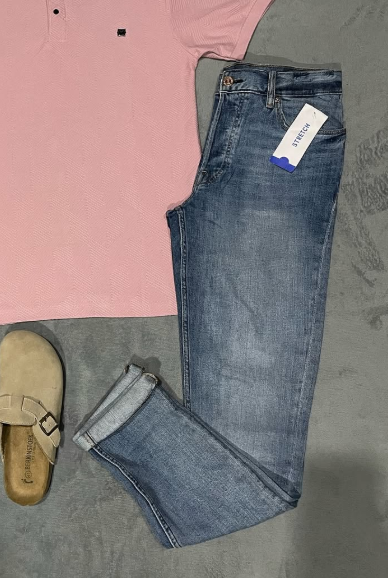 Jeans size 34