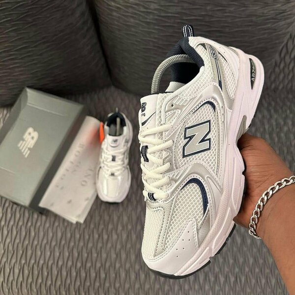 New Balance 530