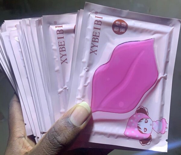 Lip mask