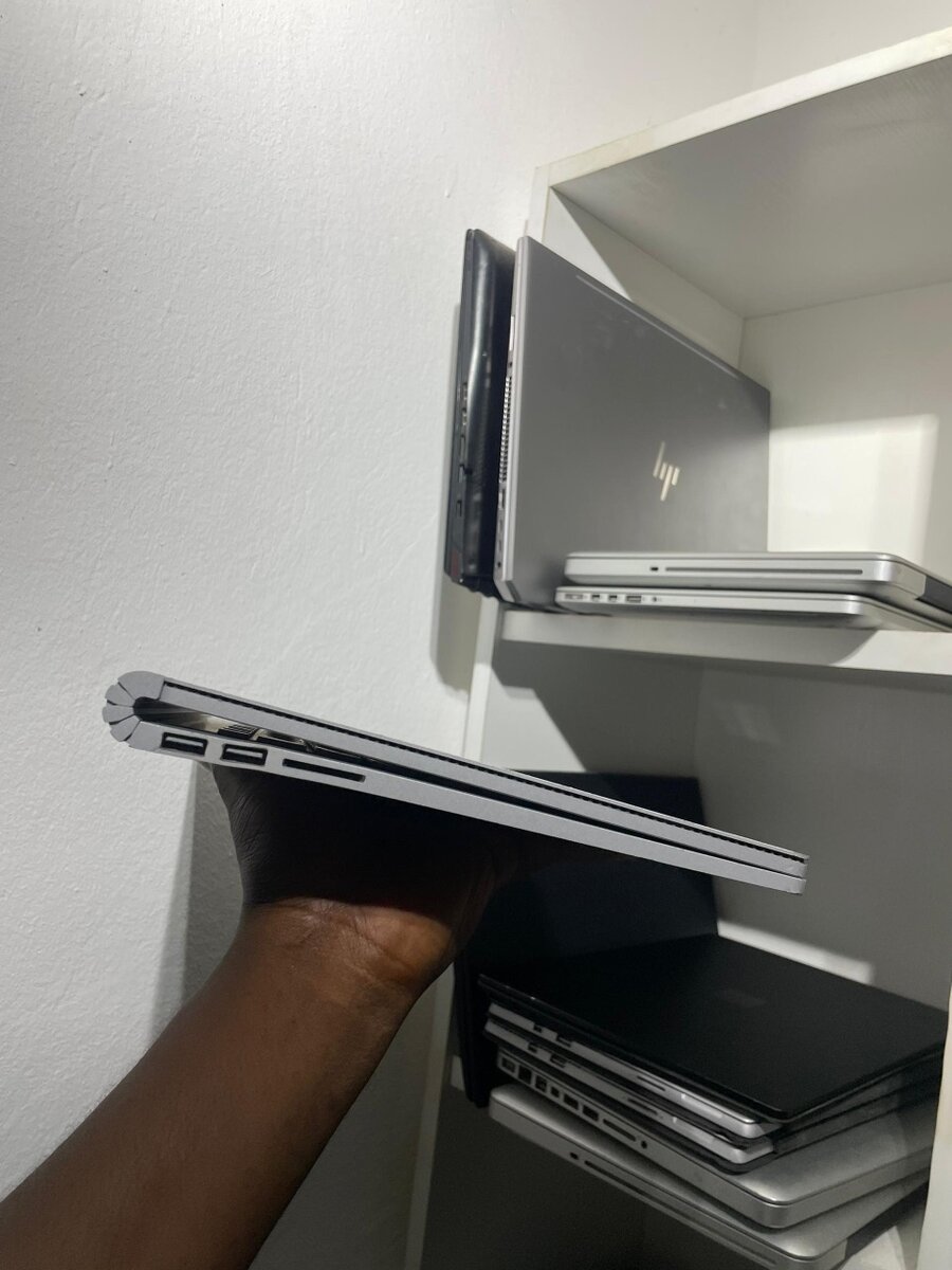 SURFACE BOOK 2