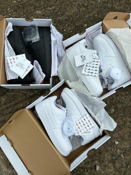 Nike Air Force 1