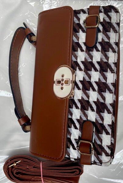 Sac à main élégant bicolore
