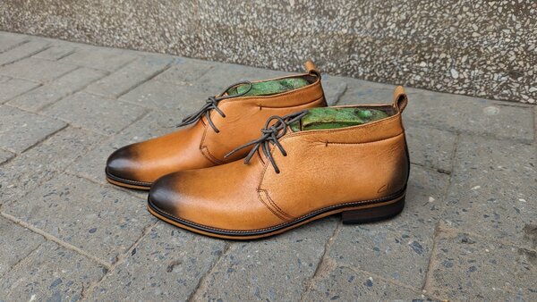 Men's shoes