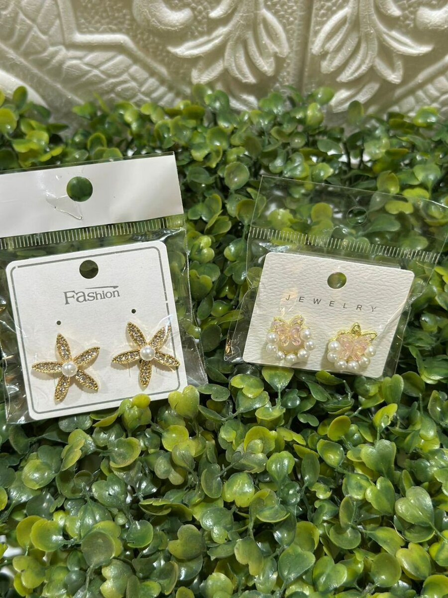 Women earrings