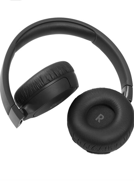 JBL Tune 900