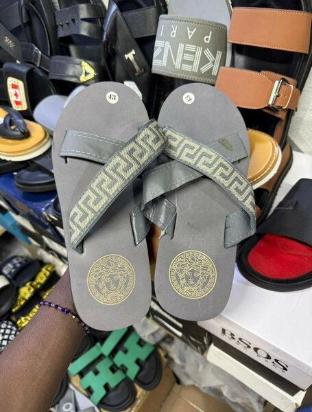 Sandales