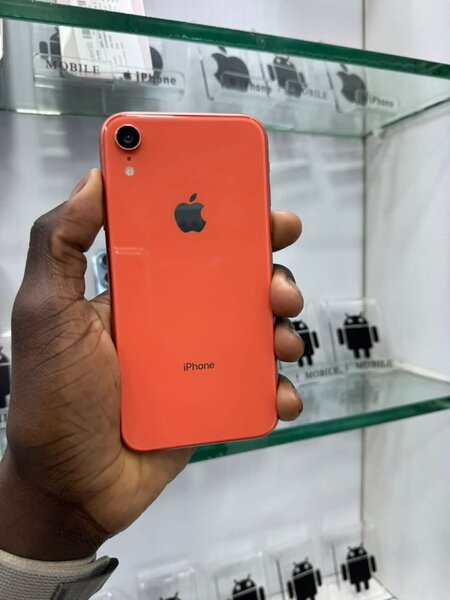 iPhone XR 64giga casineuf