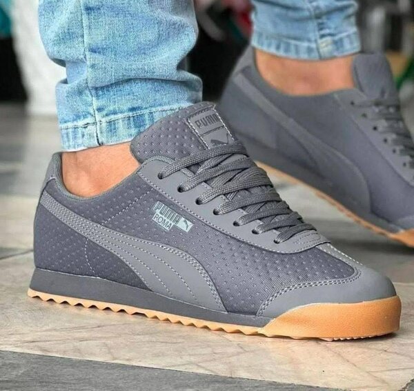 Puma Roma sneakers