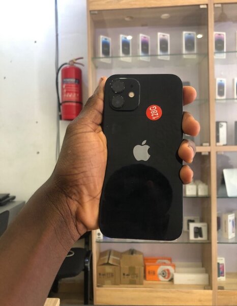 iPhone 12 64GB