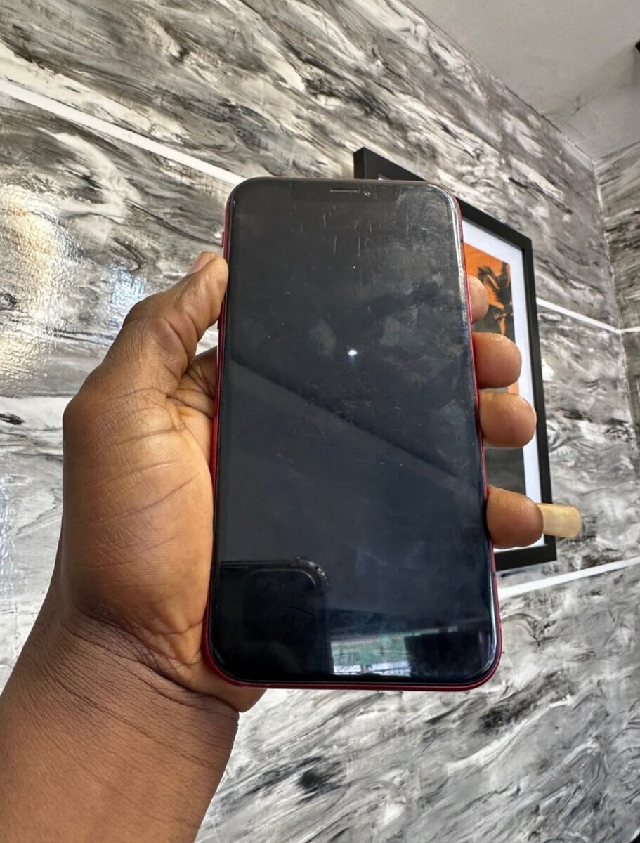 ROGGER IPHONES
