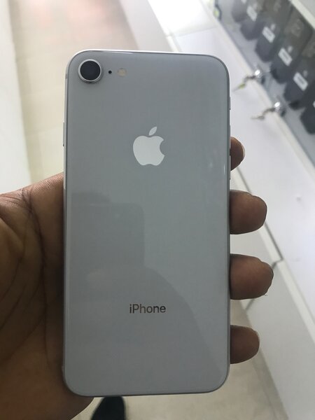 iPhone 8