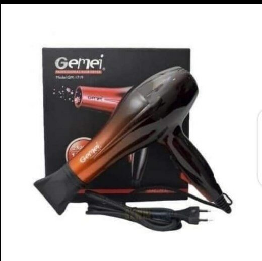 Sèche cheveux 