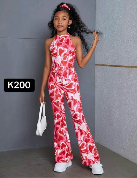 Kids clothing