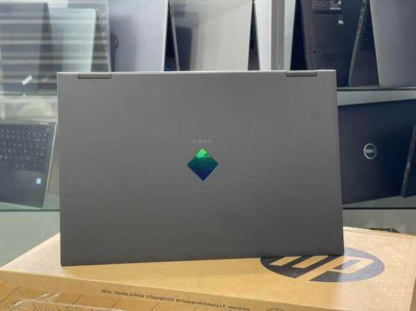 HP Omen 15-en0xxx