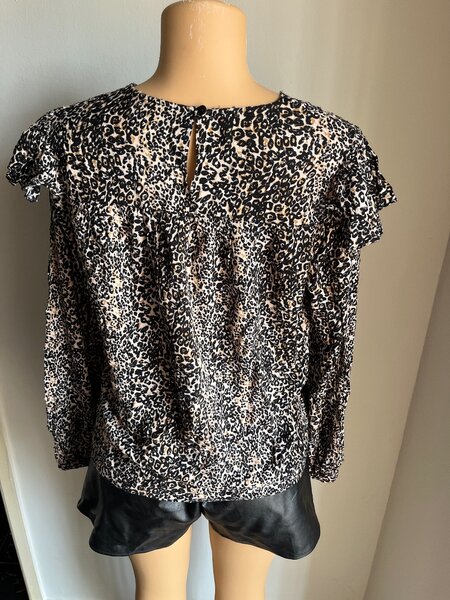 The Chic Top