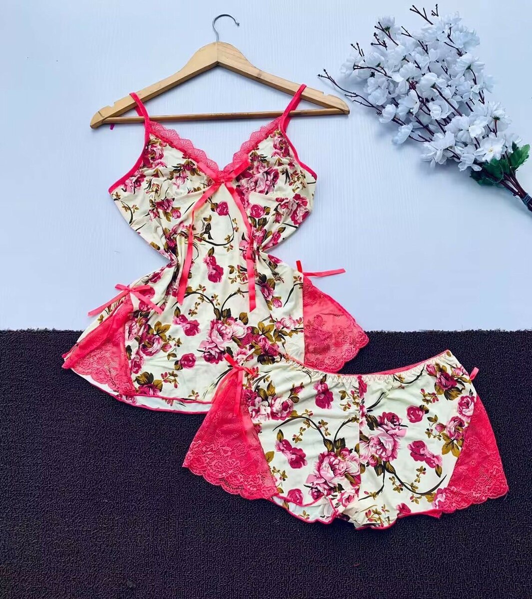 Night wear