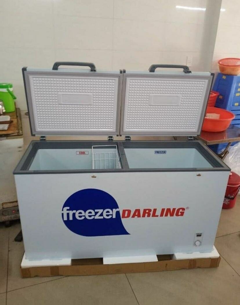 CHEST FREEZER