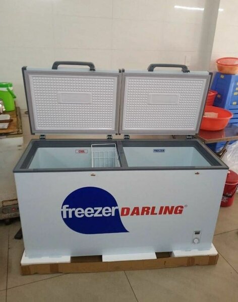 CHEST FREEZER