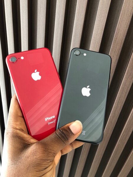 iPhone 8 64GB