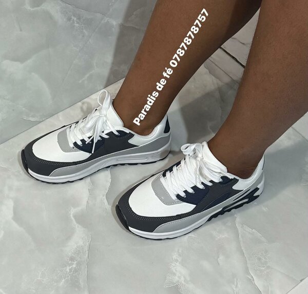 Mocassins et baskets