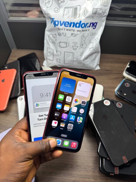 IPHONE XR