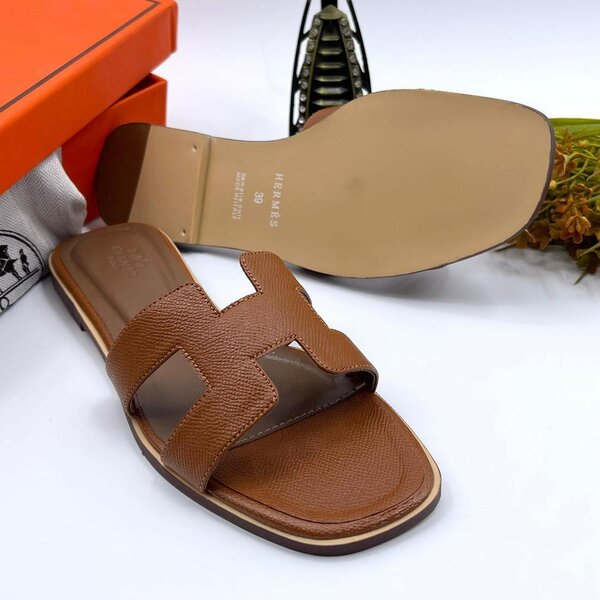 HERMÈS SLIPPERS
