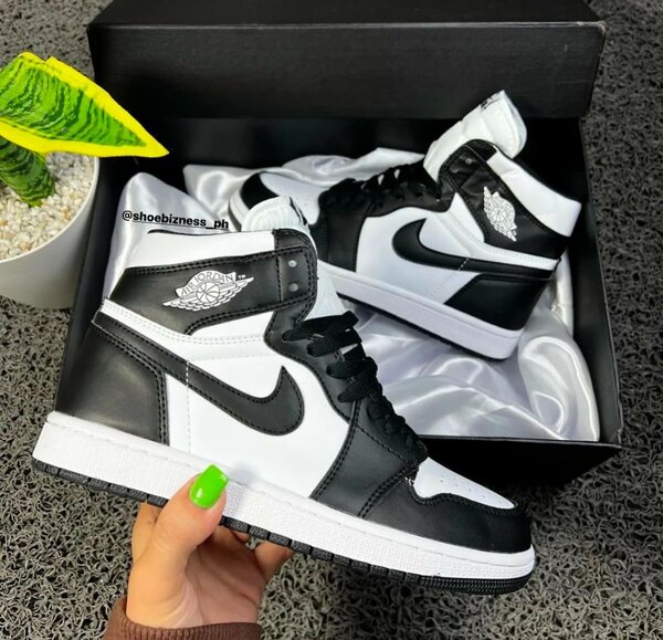 AIR JORDAN 1