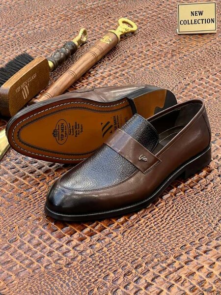 Brown shoe