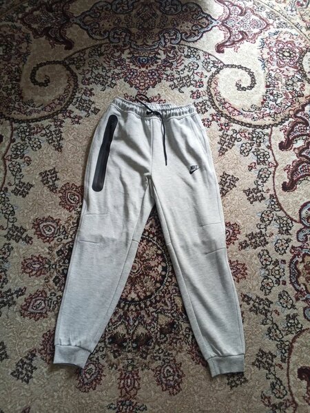 Nike tesh fleece