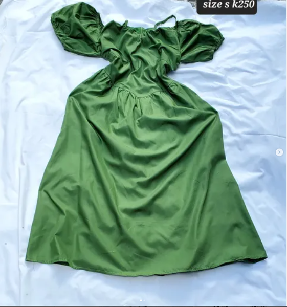 green dress
