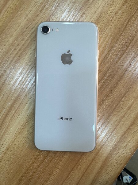 iPhone 8