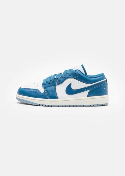 AIR JORDAN