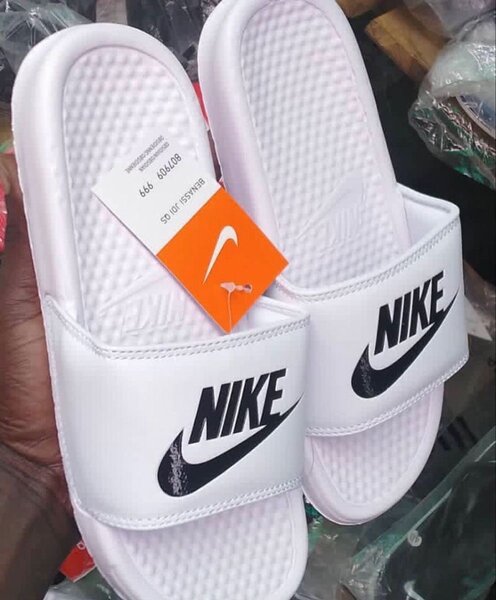 Nike Sandales de Piscine Unisexe