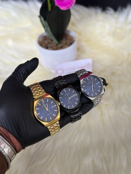 Montres Casio Quartz Élégantes