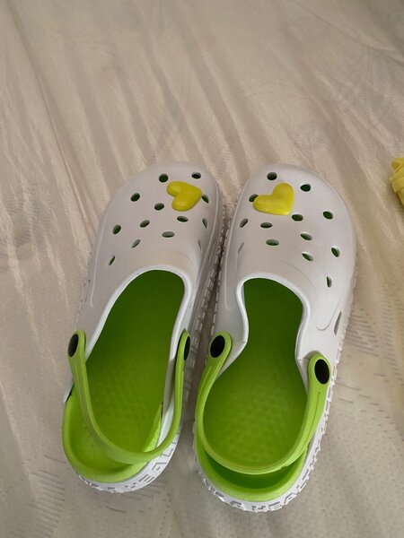 Hospital crocs