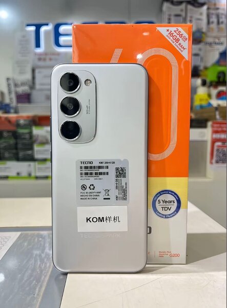 TECNO SPARCK 40