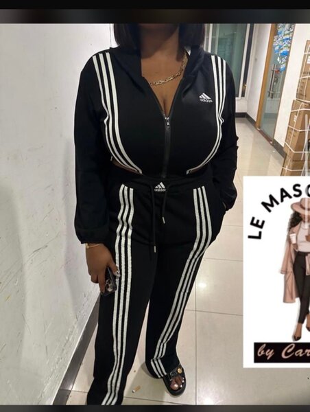 Ensemble de sport femme élégant